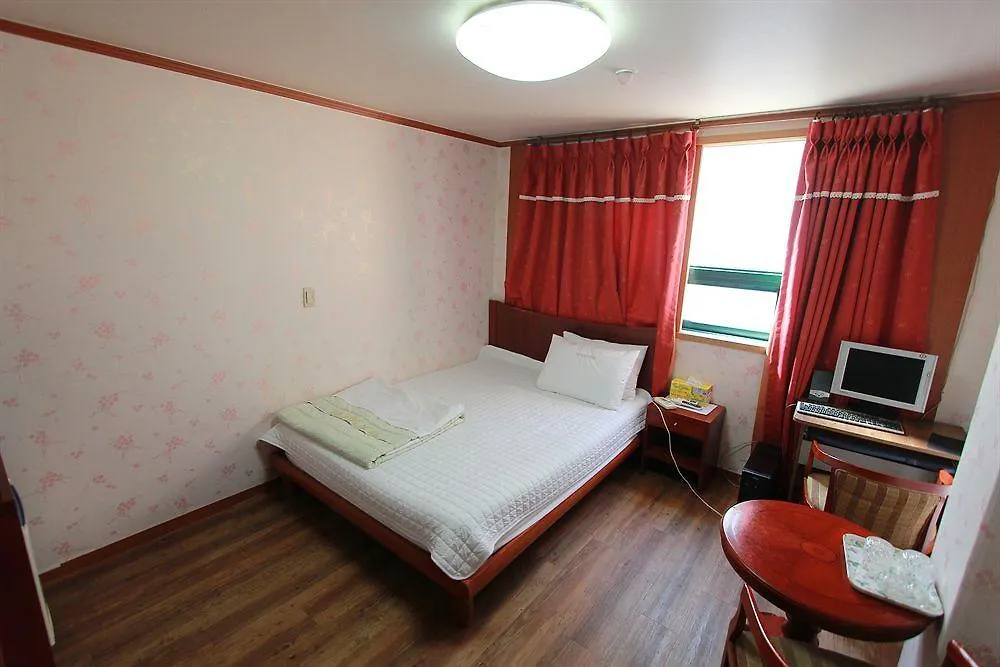 Business Hotel Busan Station