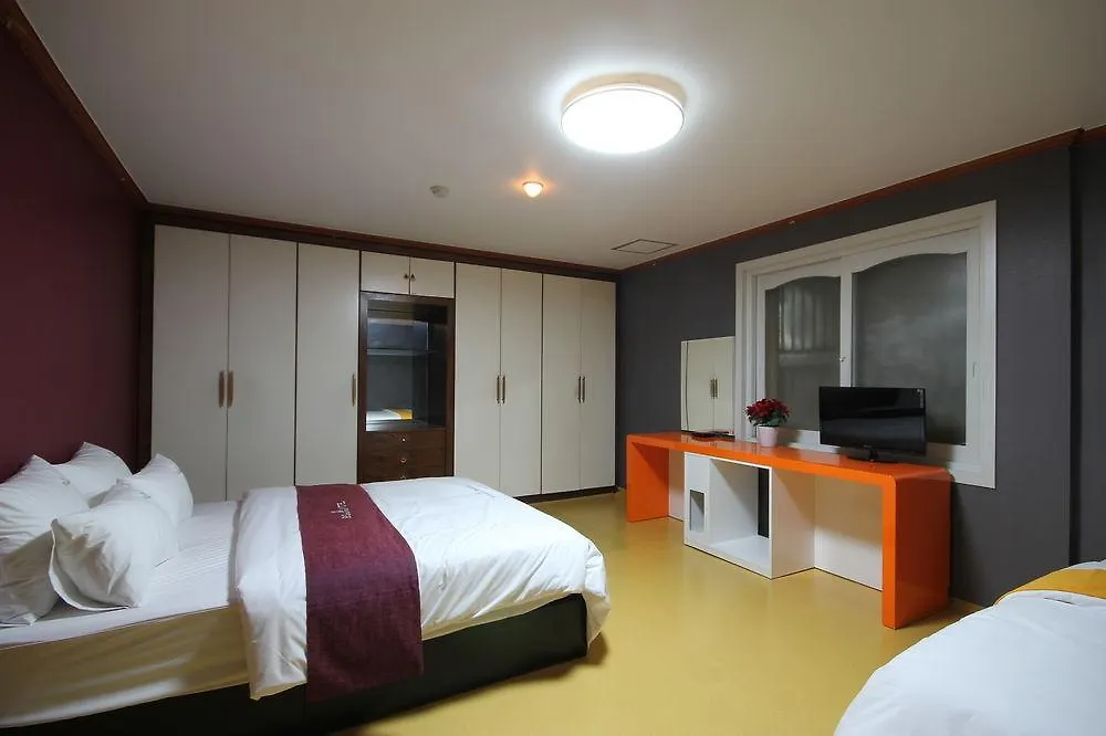 Business Hotel Busan Station