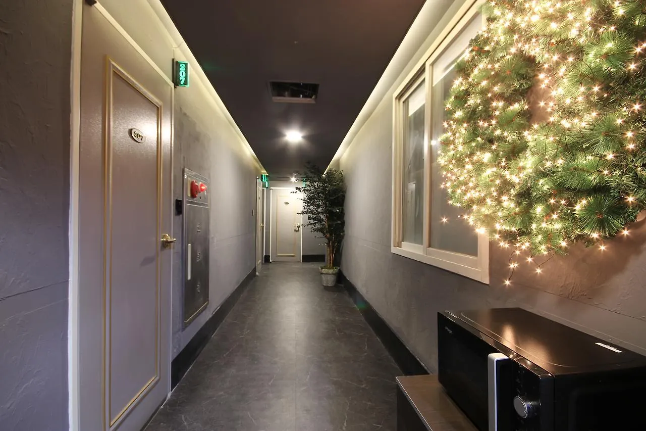 Motel Business Hotel Busan Station