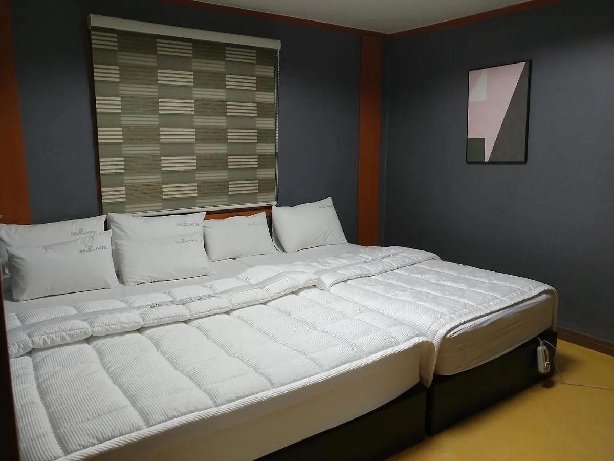 Business Hotel Busan Station Motel